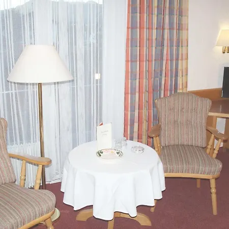 艾尔维娅·奥斯特道夫外景酒店（Hotel Gästehaus Elvia Oberstdorf Exterior foto）